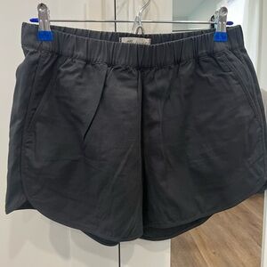 Madewell Black Shorts with Elastic Waistband